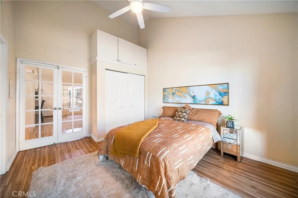 22421 Sherman Way #10 West Hills, CA 91307