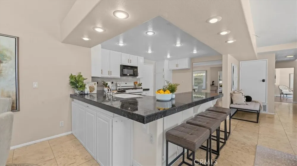 4571 Bixby Drive La Verne, CA 91750