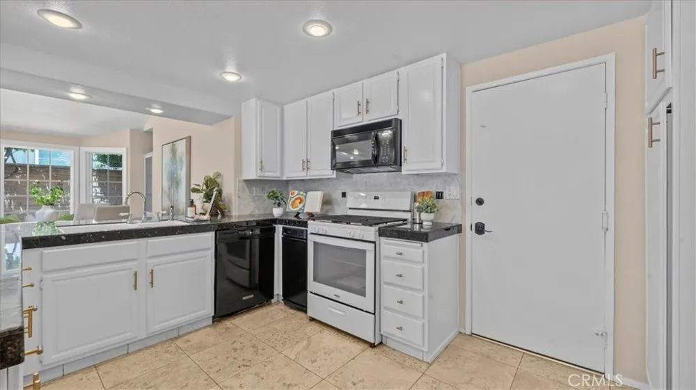 4571 Bixby Drive La Verne, CA 91750