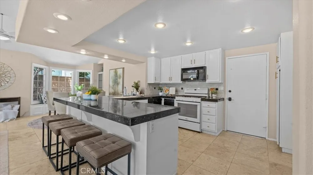 4571 Bixby Drive La Verne, CA 91750