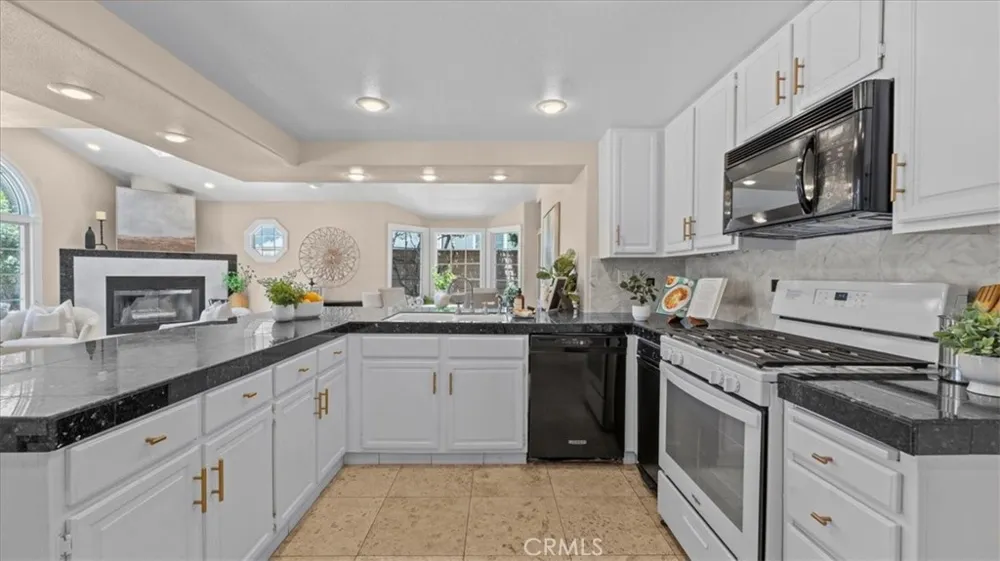 4571 Bixby Drive La Verne, CA 91750