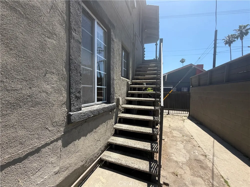 6236 Arroyo Glen Street Highland Park, CA 90042