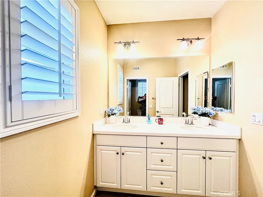 10920 Playa Del Sol Riverside, CA 92503