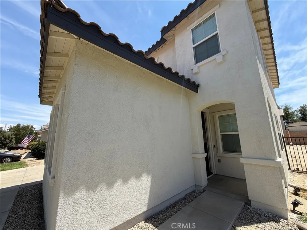 3102 San Luis Drive Lancaster, CA 93535