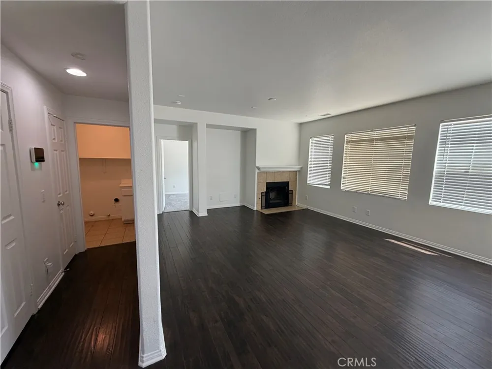 3102 San Luis Drive Lancaster, CA 93535