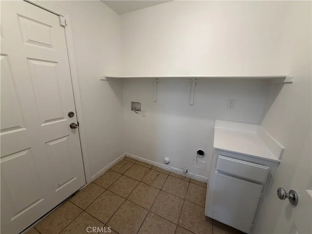 3102 San Luis Drive Lancaster, CA 93535