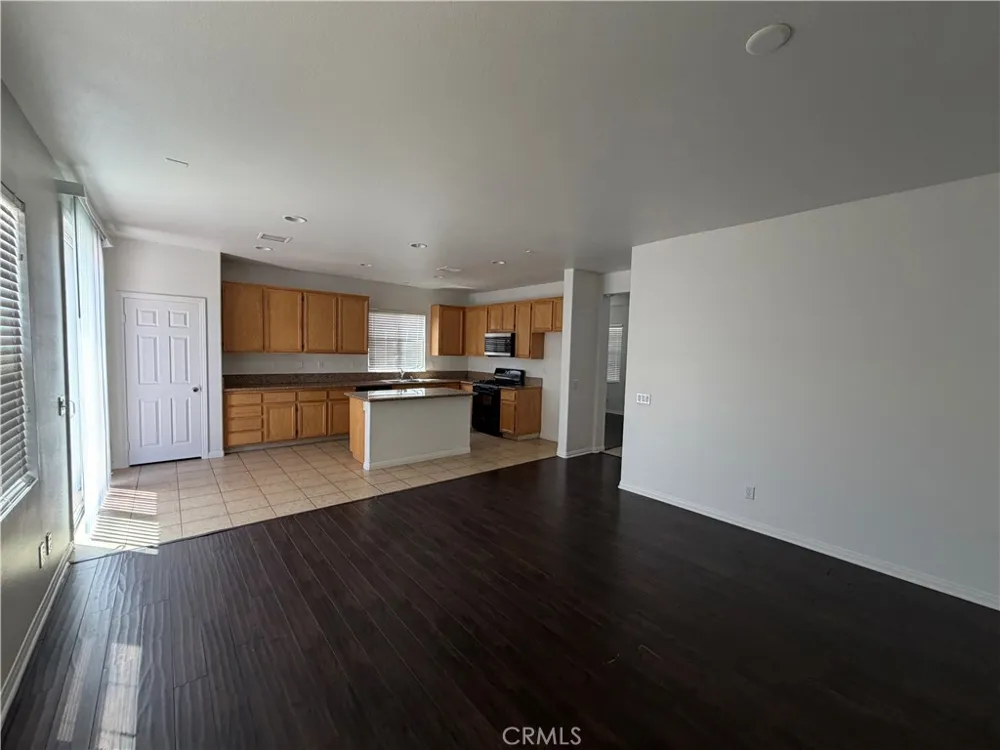 3102 San Luis Drive Lancaster, CA 93535