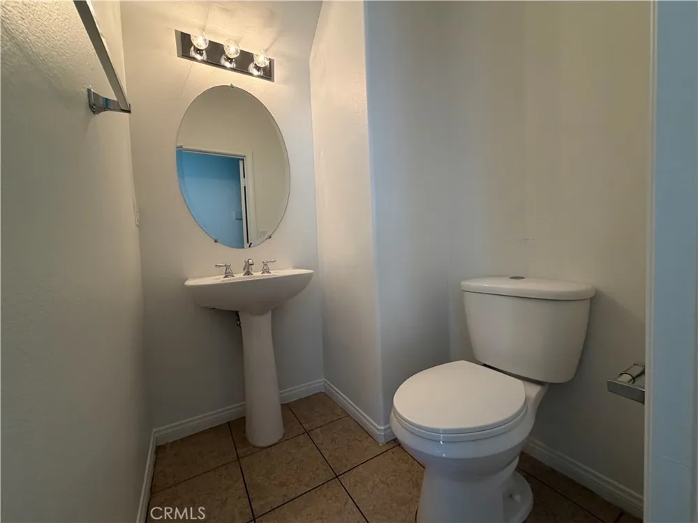 3102 San Luis Drive Lancaster, CA 93535