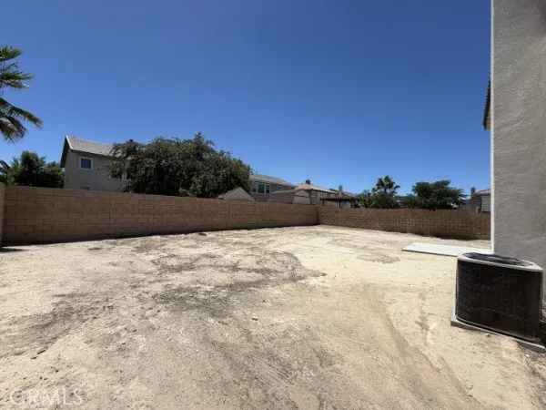 3102 San Luis Drive Lancaster, CA 93535