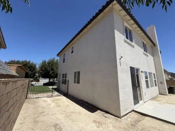 3102 San Luis Drive Lancaster, CA 93535