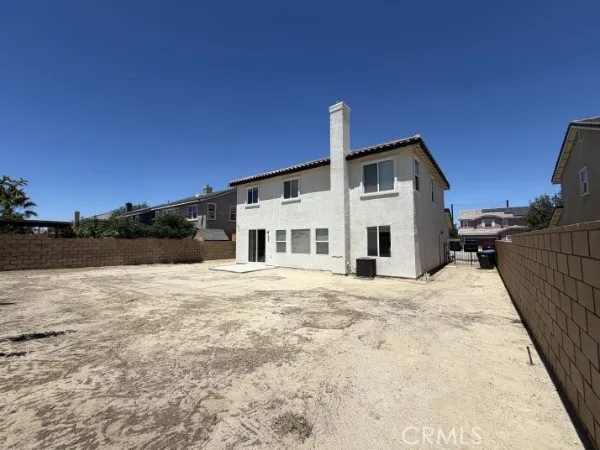 3102 San Luis Drive Lancaster, CA 93535