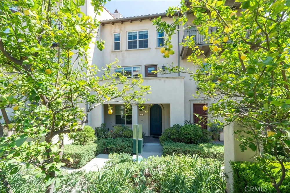 812 Citrus Court Claremont, CA 91711