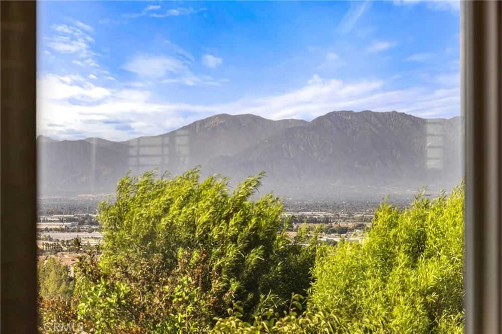 5128 Glenview Street Chino Hills, CA 91709