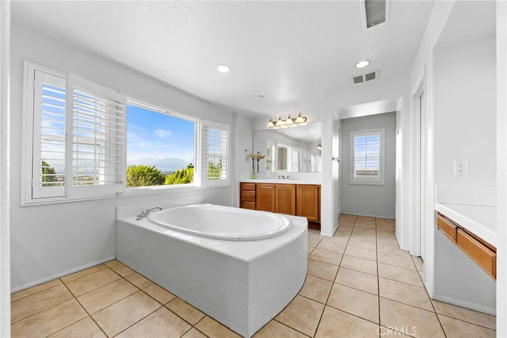 5128 Glenview Street Chino Hills, CA 91709