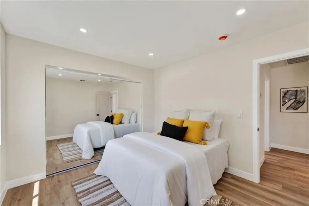 5134 Faust Lakewood, CA 90713