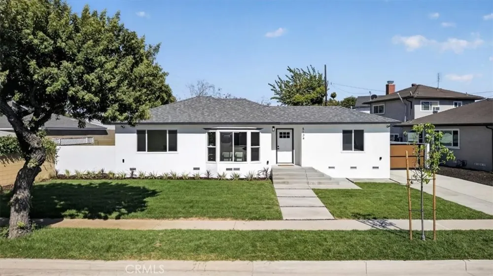 5134 Faust Lakewood, CA 90713