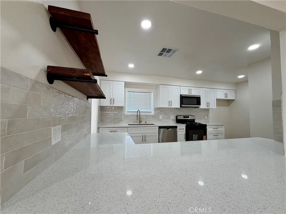 10091 Shirley Riverside, CA 92503