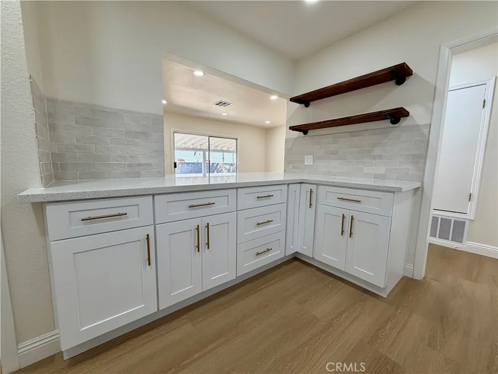 10091 Shirley Riverside, CA 92503