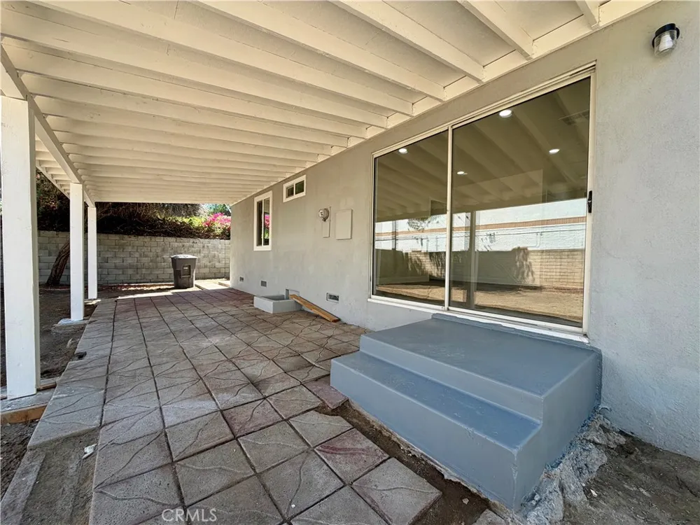 10091 Shirley Riverside, CA 92503