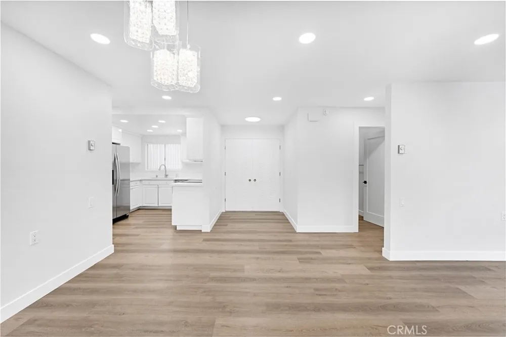 2405 Via Mariposa W Unit# 2C Laguna Woods, CA 92637