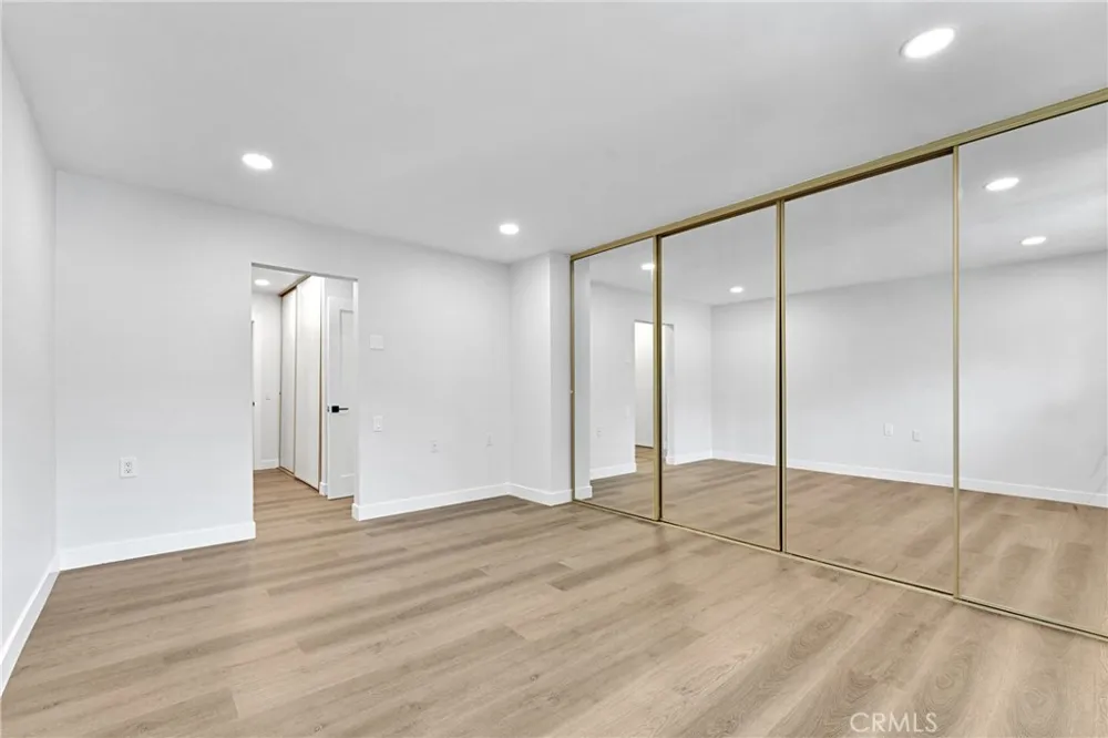 2405 Via Mariposa W Unit# 2C Laguna Woods, CA 92637