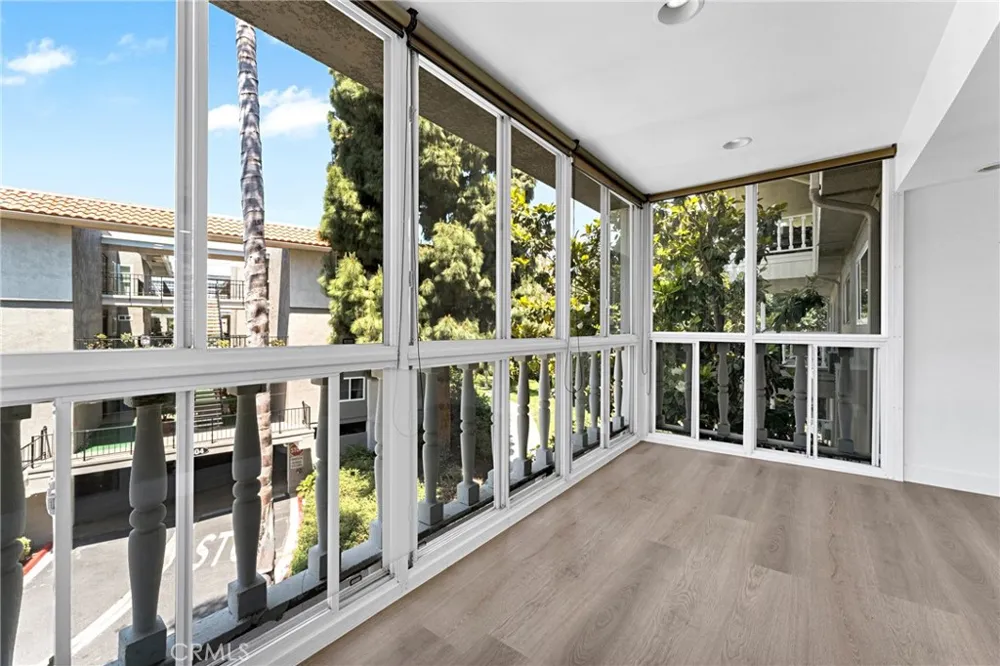 2405 Via Mariposa W Unit# 2C Laguna Woods, CA 92637
