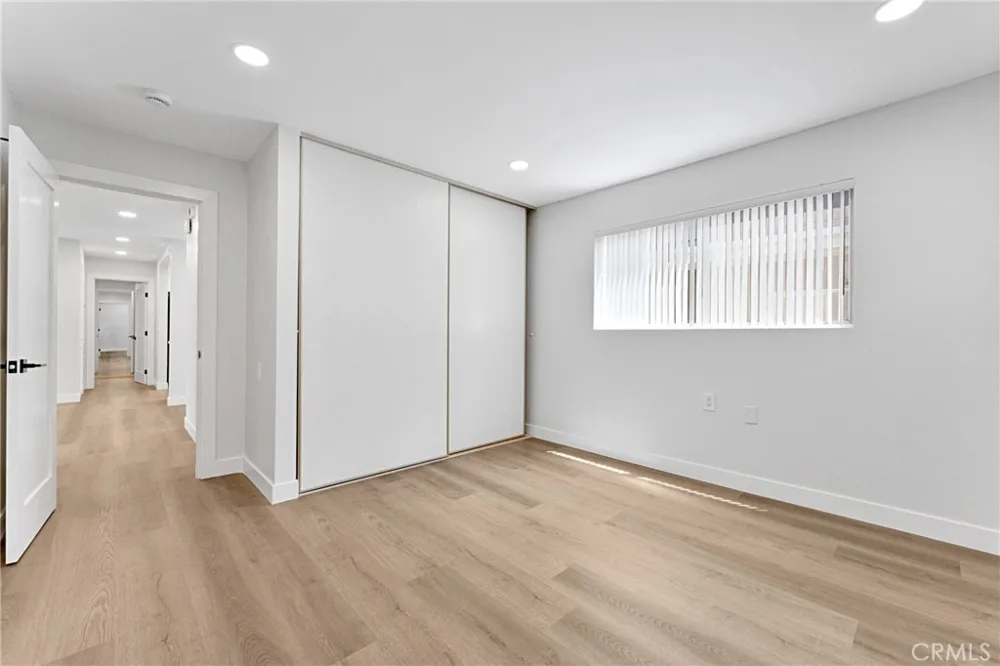 2405 Via Mariposa W Unit# 2C Laguna Woods, CA 92637