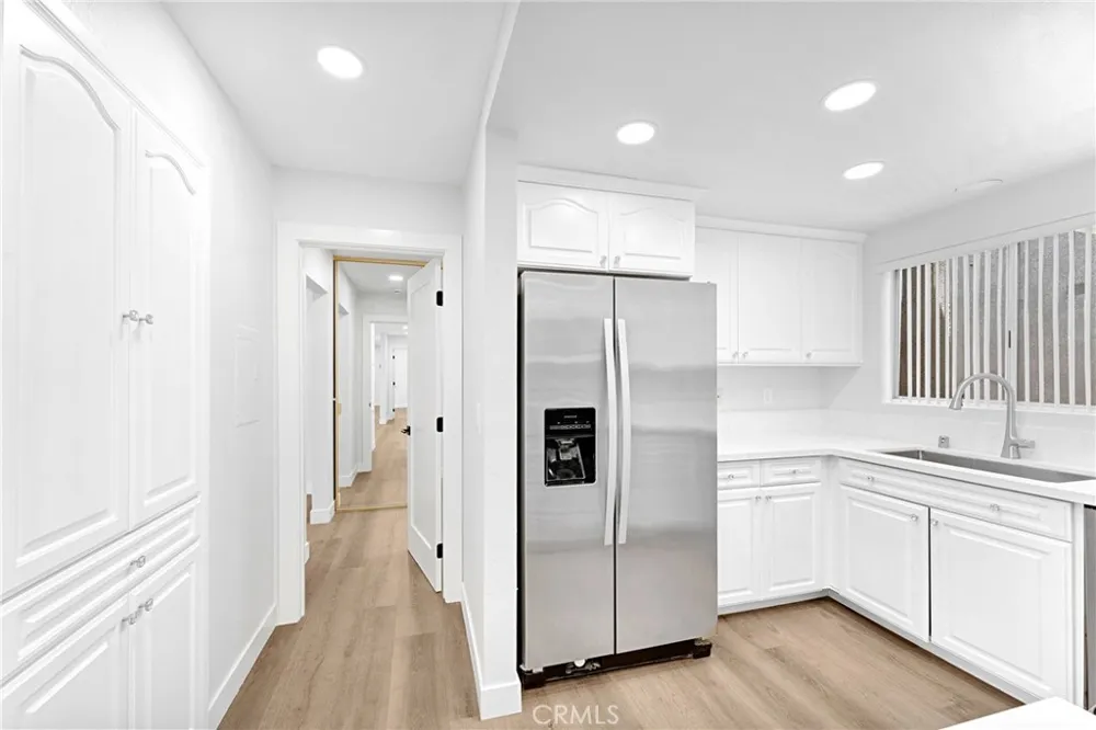 2405 Via Mariposa W Unit# 2C Laguna Woods, CA 92637