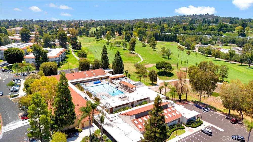 2405 Via Mariposa W Unit# 2C Laguna Woods, CA 92637