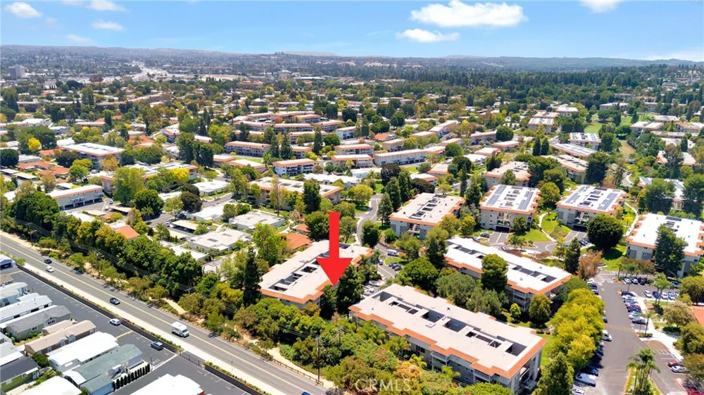 2405 Via Mariposa W Unit# 2C Laguna Woods, CA 92637