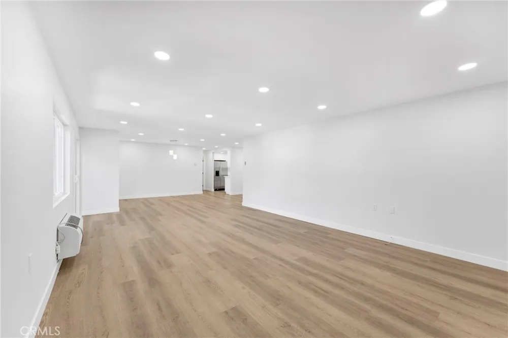2405 Via Mariposa W Unit# 2C Laguna Woods, CA 92637