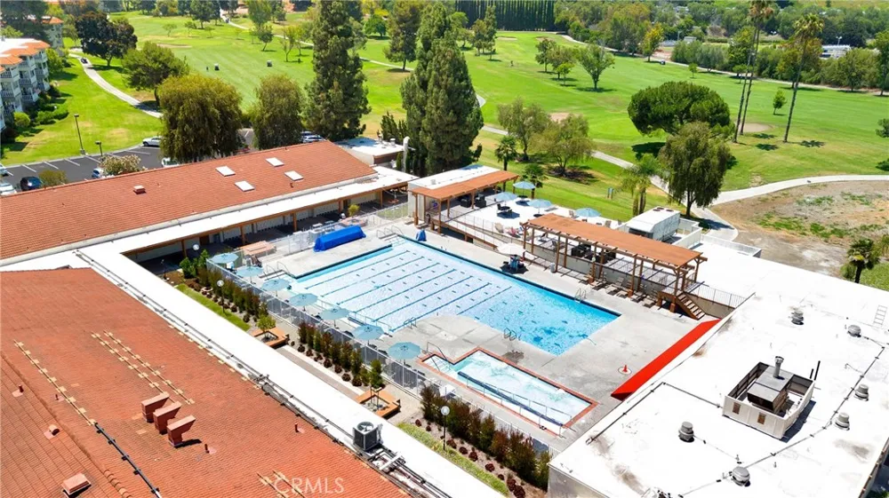 2405 Via Mariposa W Unit# 2C Laguna Woods, CA 92637