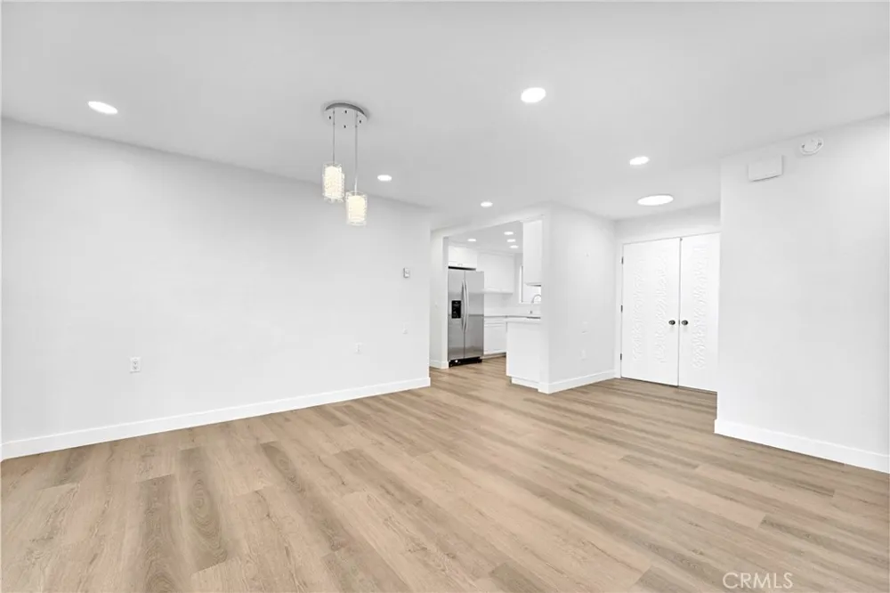 2405 Via Mariposa W Unit# 2C Laguna Woods, CA 92637