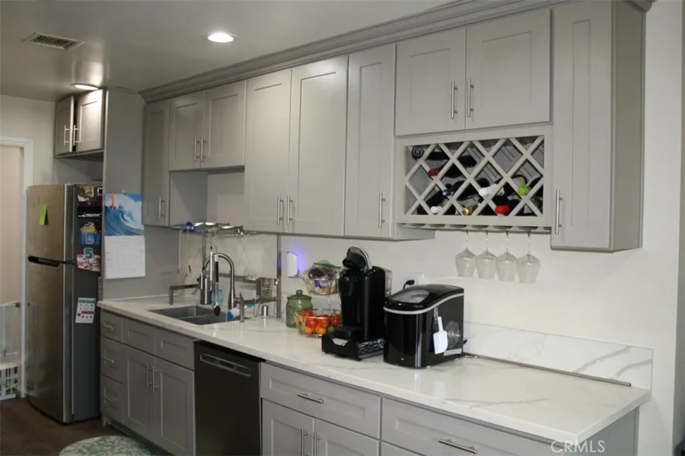 2011 W Katella #1 Anaheim, CA 92804