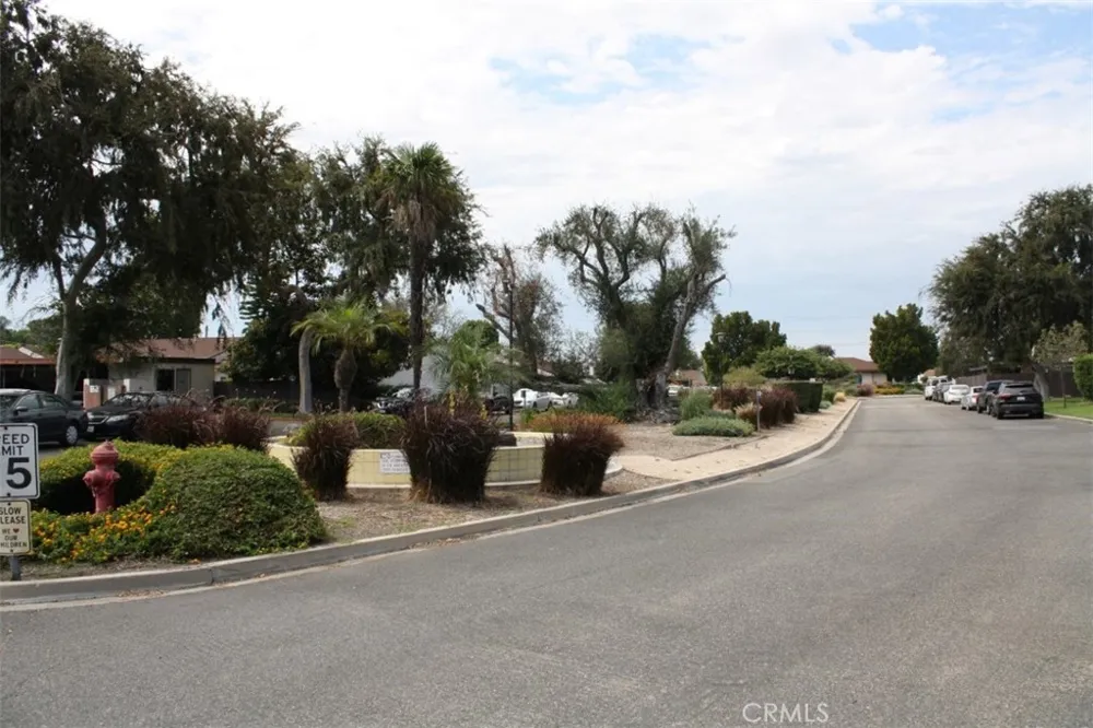 2011 W Katella #1 Anaheim, CA 92804