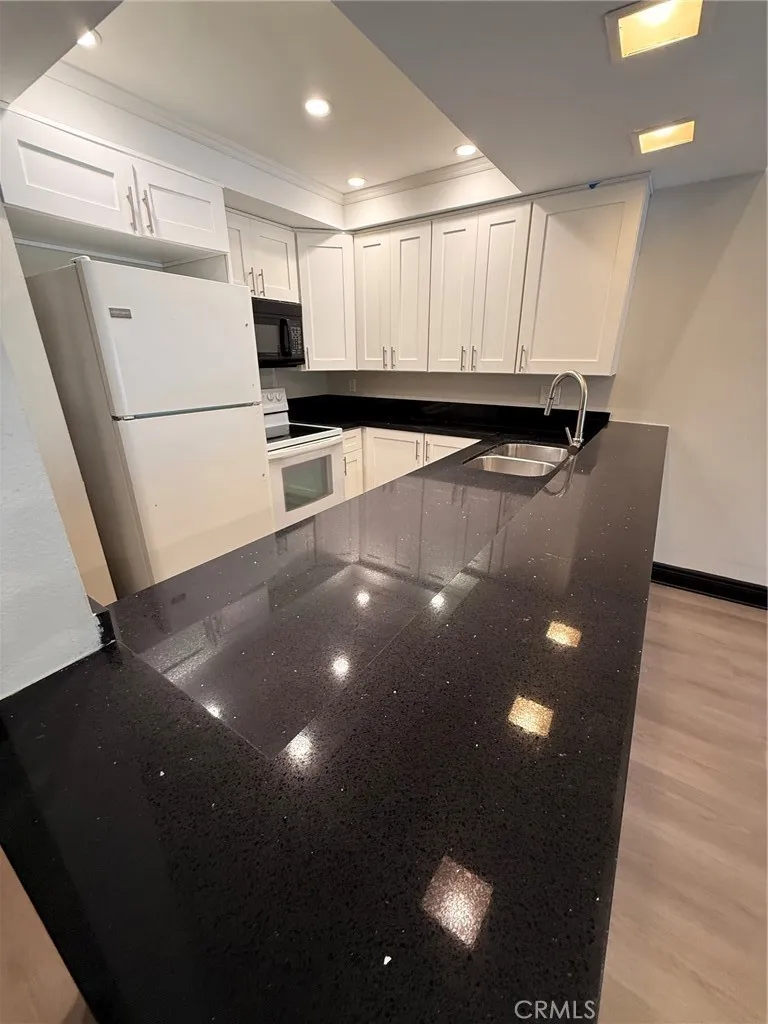 300 S Prospectors Diamond Bar, CA 91765