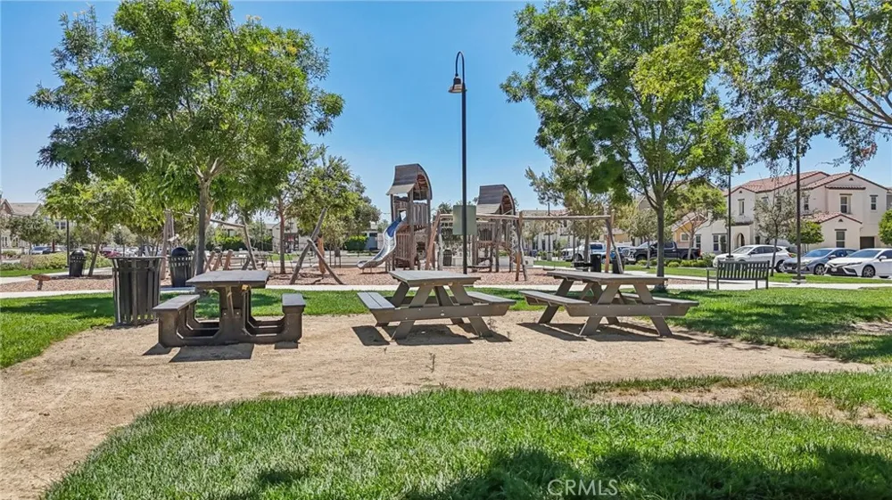 2818 E Berry Loop Privado #66 Ontario, CA 91761