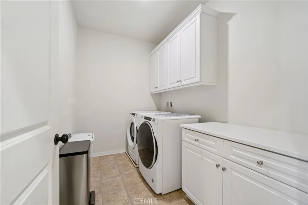 2818 E Berry Loop Privado #66 Ontario, CA 91761