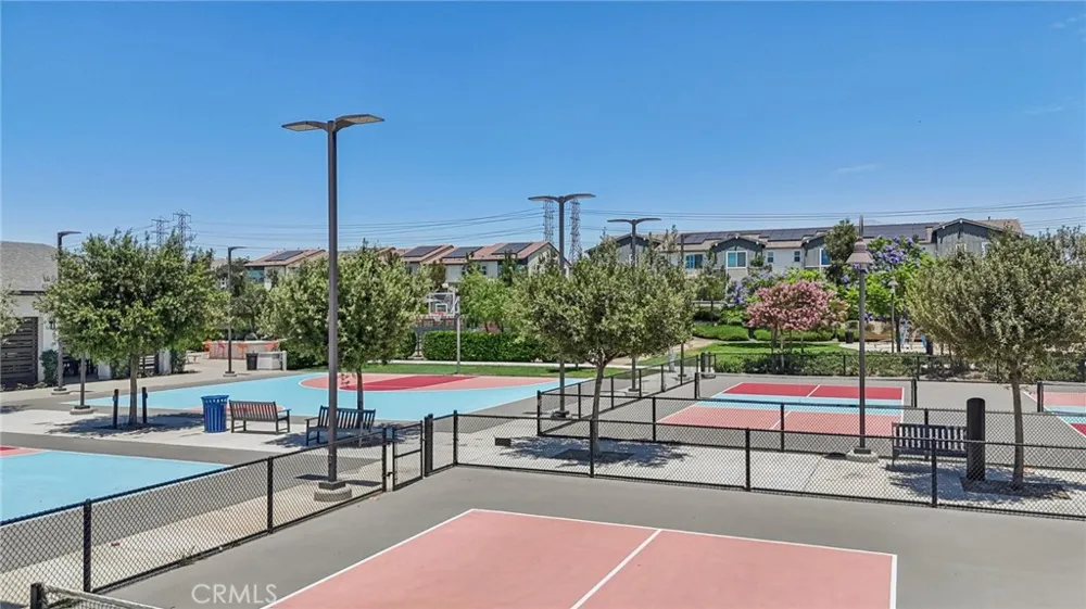 2818 E Berry Loop Privado #66 Ontario, CA 91761