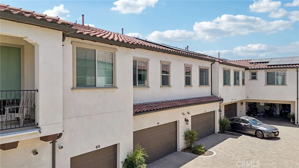 2818 E Berry Loop Privado #66 Ontario, CA 91761