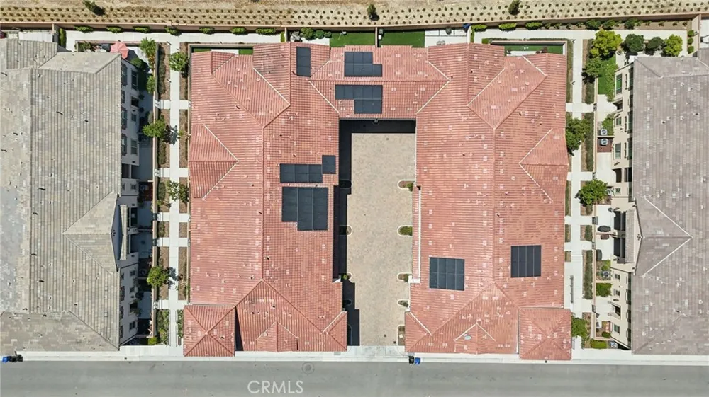2818 E Berry Loop Privado #66 Ontario, CA 91761