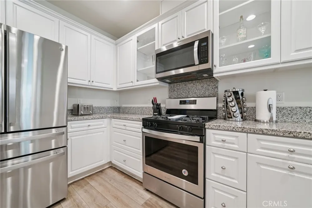 2818 E Berry Loop Privado #66 Ontario, CA 91761