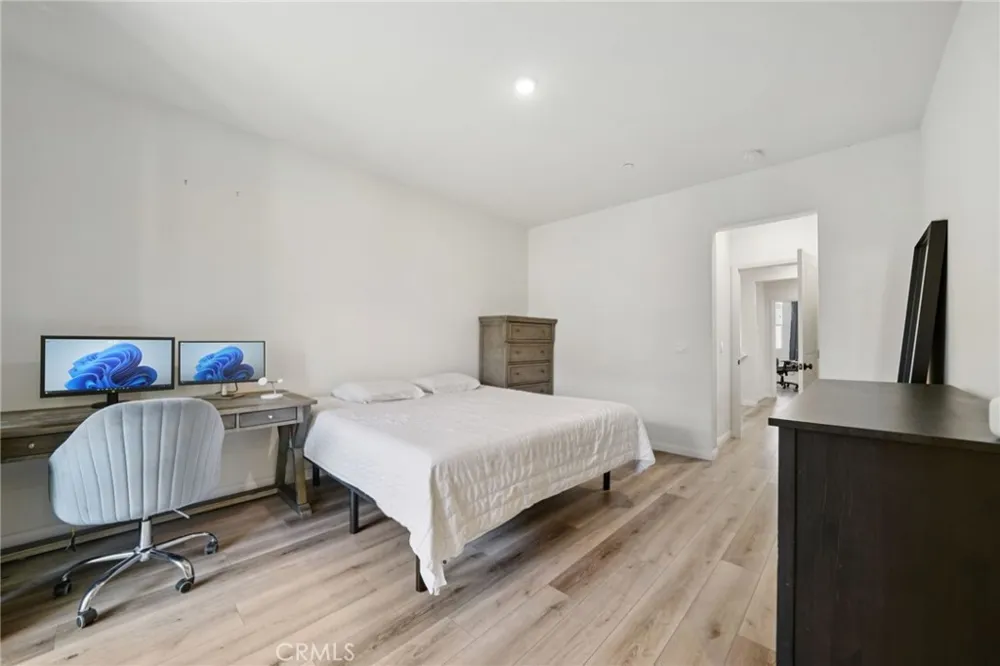 2818 E Berry Loop Privado #66 Ontario, CA 91761