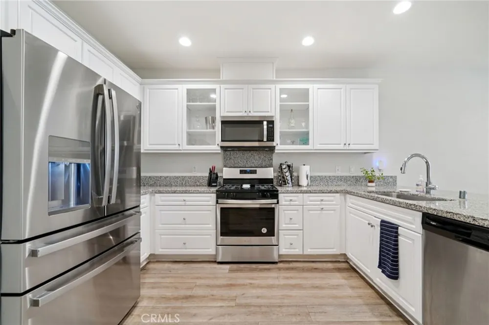 2818 E Berry Loop Privado #66 Ontario, CA 91761