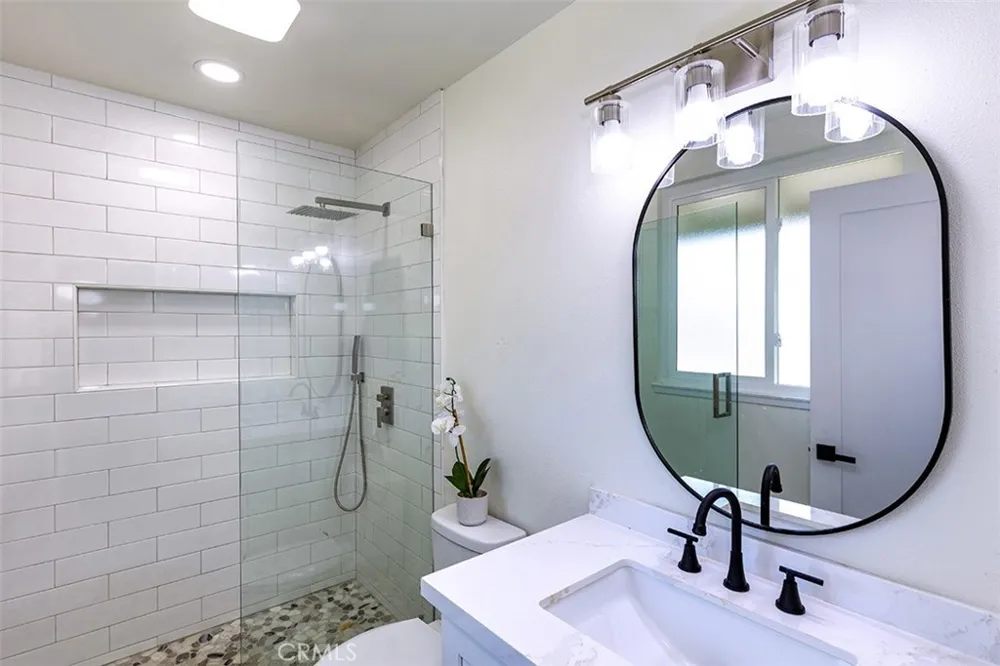 12638 Ramona Chino, CA 91710