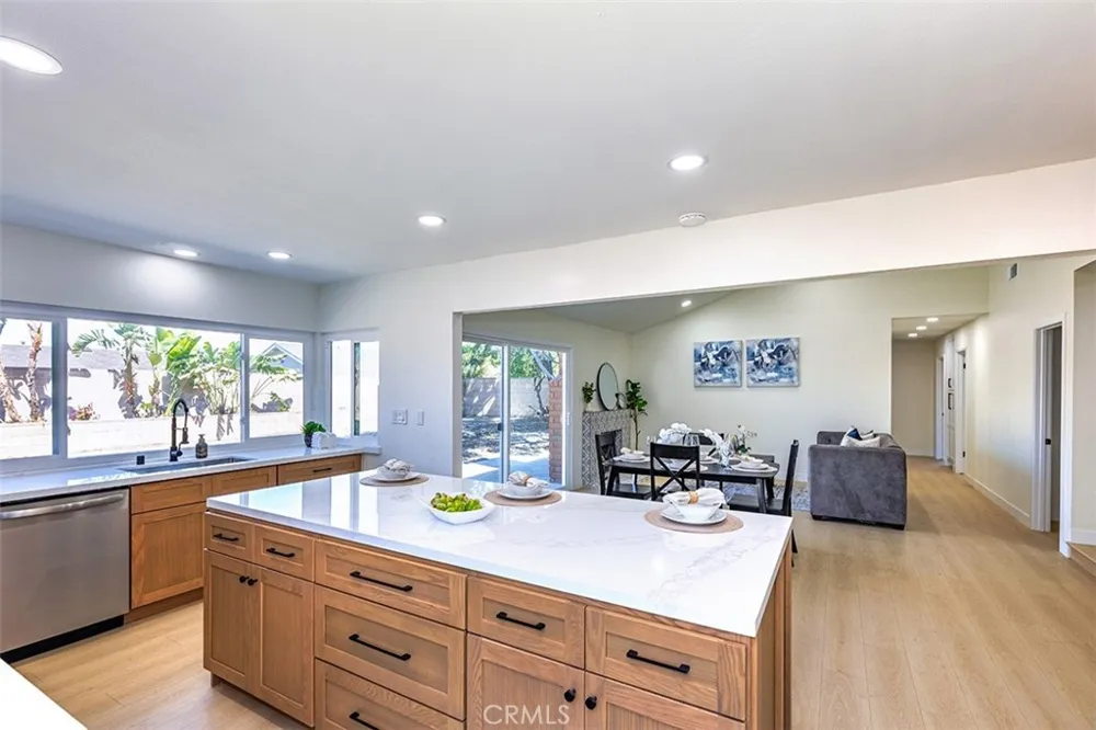 12638 Ramona Chino, CA 91710