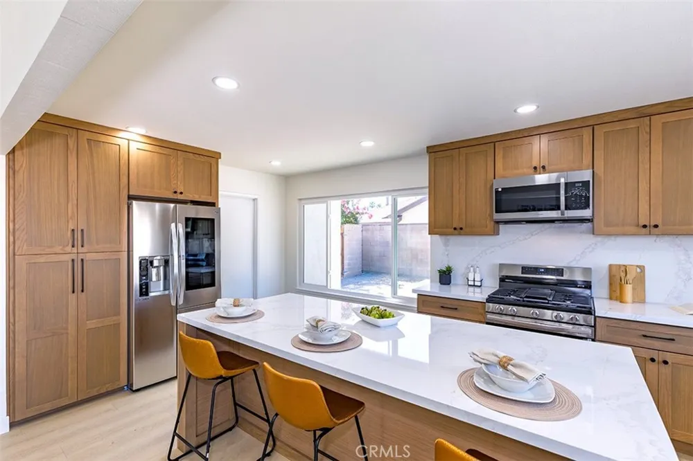 12638 Ramona Chino, CA 91710