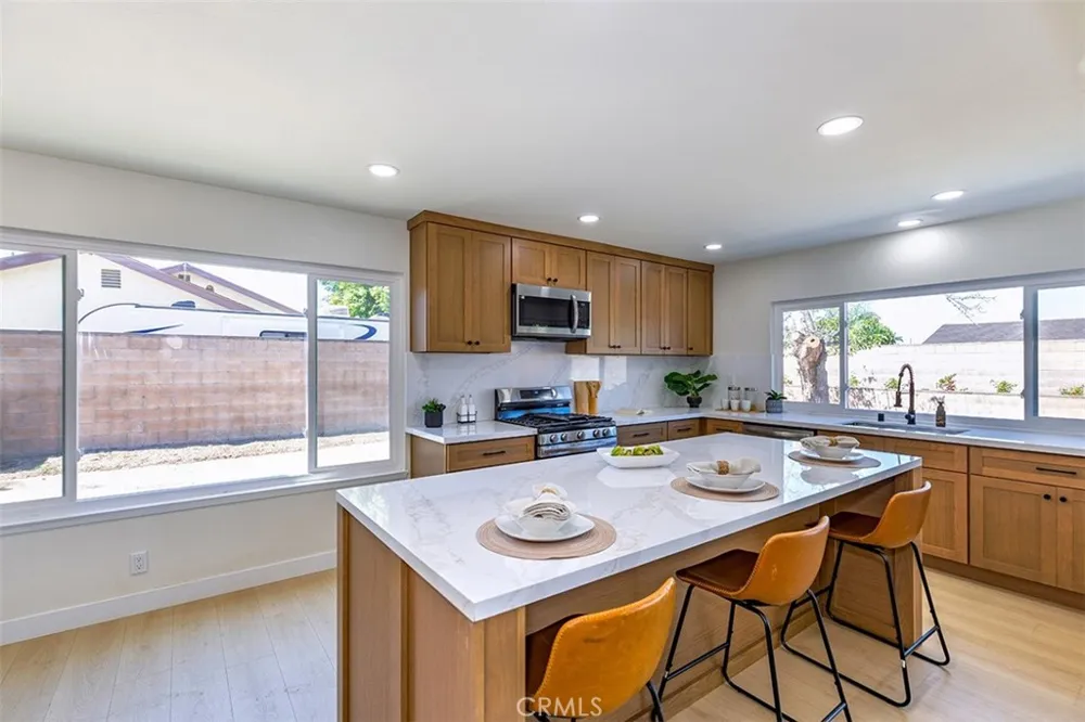 12638 Ramona Chino, CA 91710