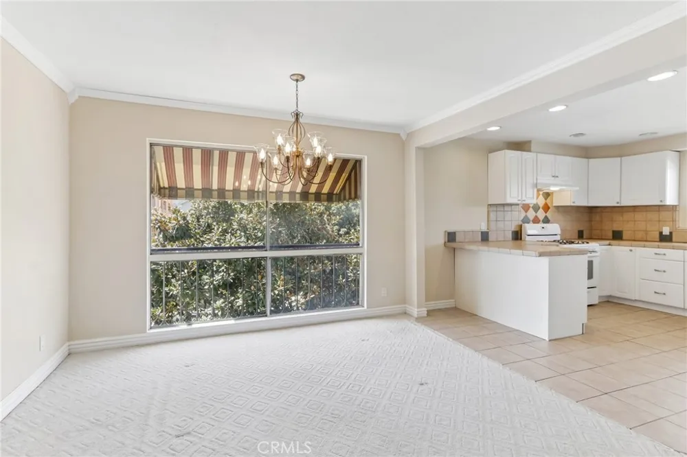 11507 Moorpark Street ##305 Studio City, CA 91602