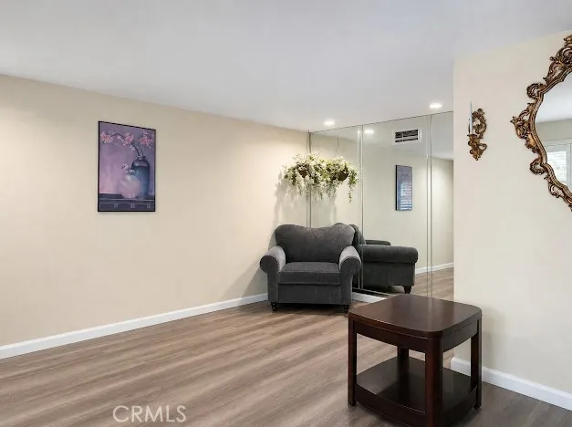 8714 Willis Panorama City, CA 91402